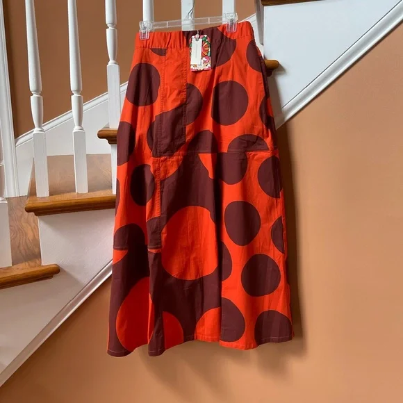 Farm Rio for Anthro NWT XS & XL but runs small side zip w/pockets skirt w/slit. - Picture 4 of 9